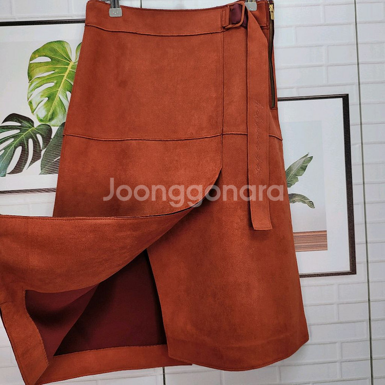 DEWL 듀엘 스웨이드 미디 스커트 55사이즈 새상품급--3