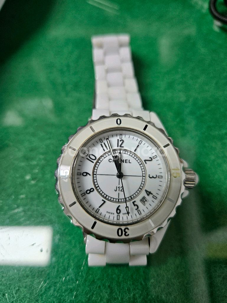 샤넬j12팝니다--0