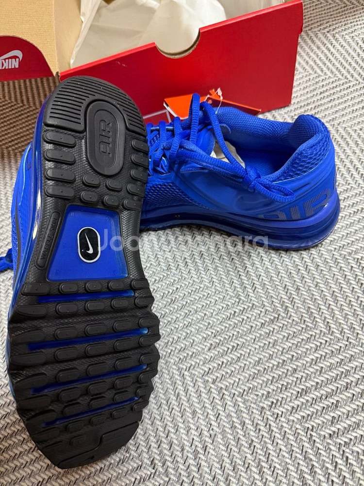 나이키 에어맥스 런닝화 7.5/255 사이즈 새상품--2