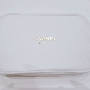 샤넬 뷰티 파우치