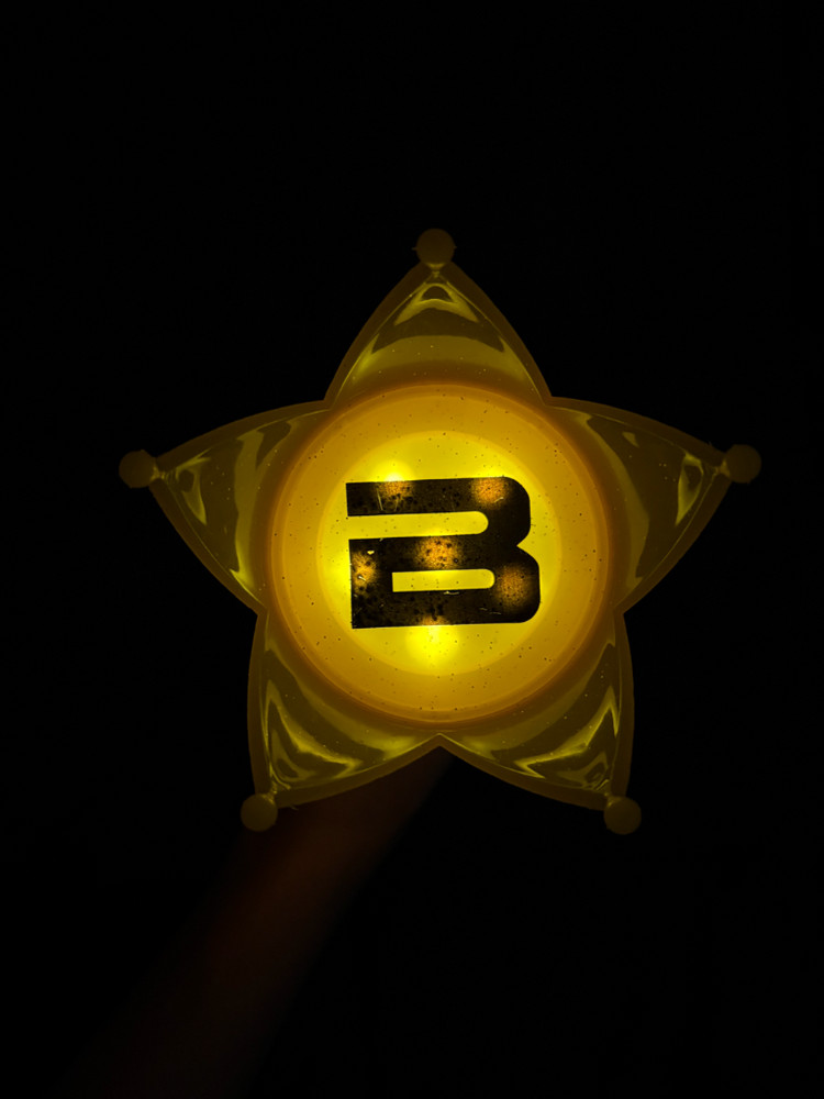 빅뱅 응원봉 버전1. 뱅봉 ver1. 지드래곤. GD 이미지