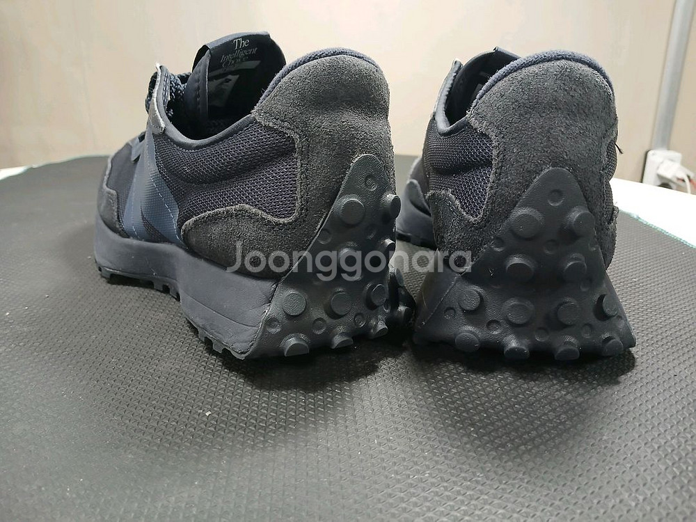 뉴발란스 327 네이비 경량메쉬 운동화 270~ 27--6