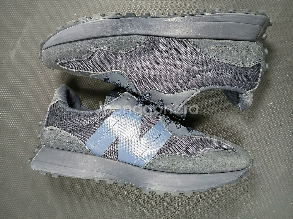 뉴발란스 327 네이비 경량메쉬 운동화 270~ 27--7