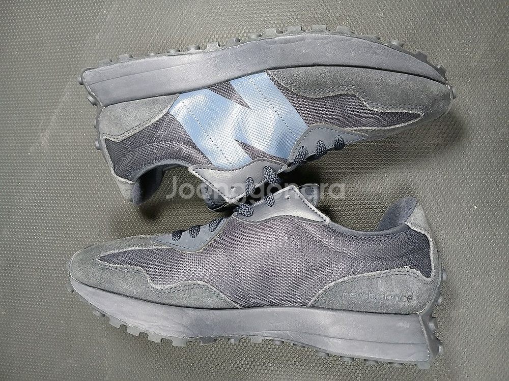 뉴발란스 327 네이비 경량메쉬 운동화 270~ 27--8