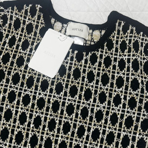 아스띠에 에끌레어 리버시블 니트 드레스