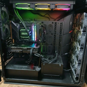 9950x 컴퓨터 반본체 팝니다