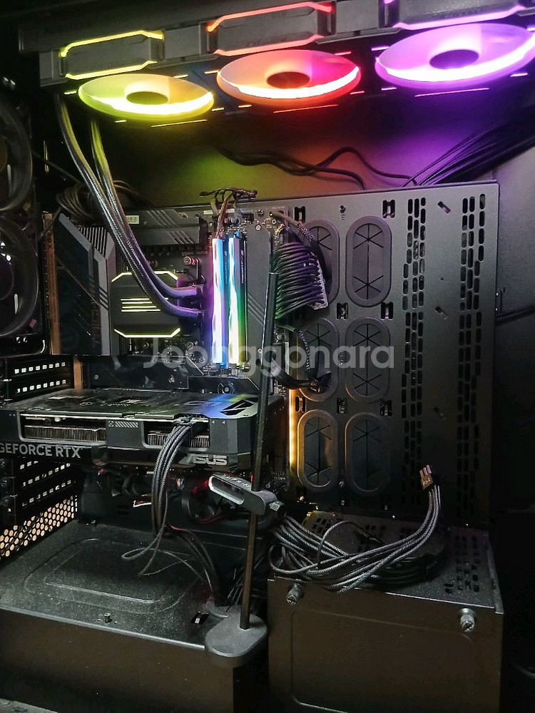 9950x 컴퓨터 반본체 팝니다--3