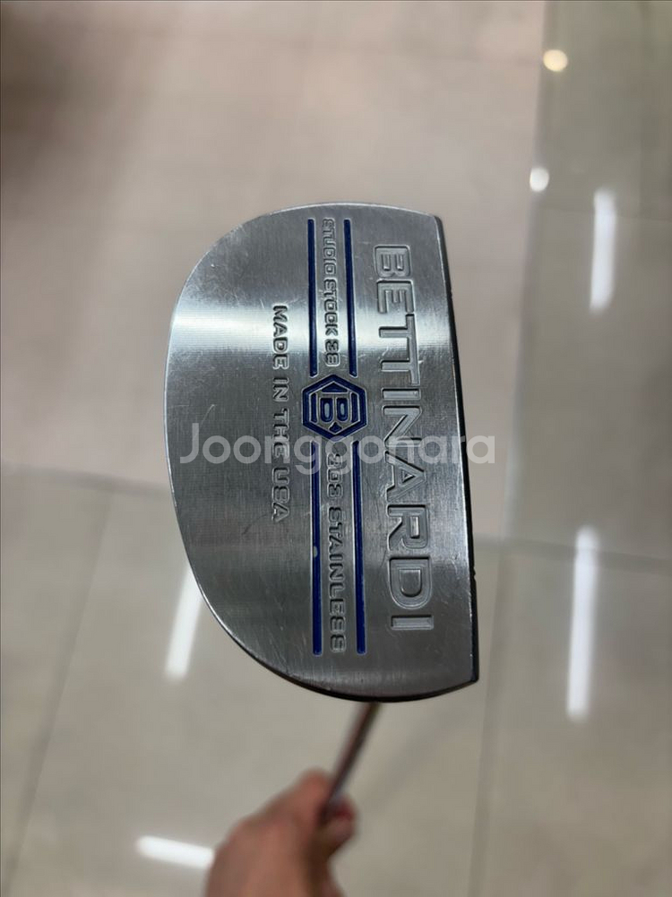 베티나르디 스튜디오스탁 38--0