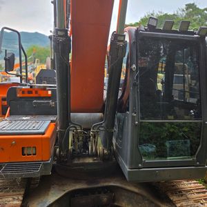 08궤도 두산 DX220LC5 양산위치 중고굴삭기