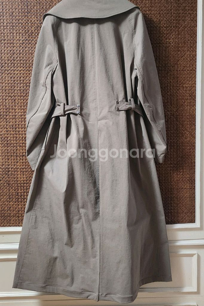 타임 오버사이즈 스트랩 트렌치코트--8