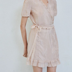 파르벵 egg erap dress rose m