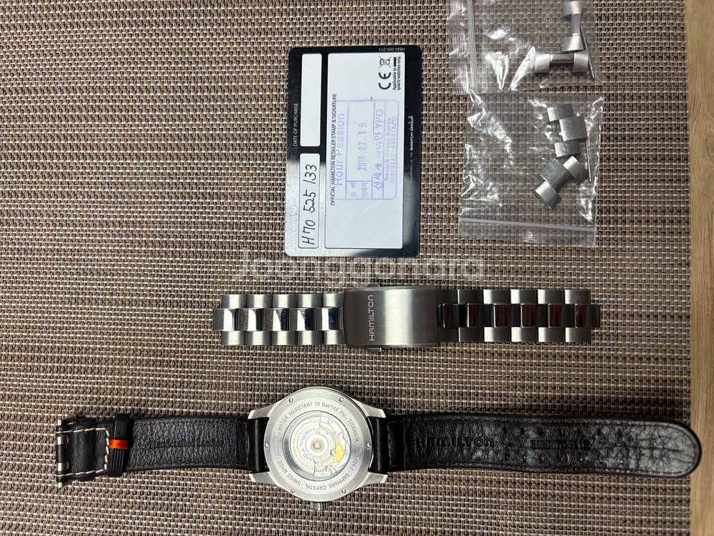 해밀턴 카키필드 오토 42mm 티타늄 팝니다--4