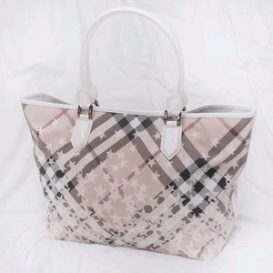 버버리 화이트스타 슈퍼 노바체크 페이턴트 레더 빅토트백