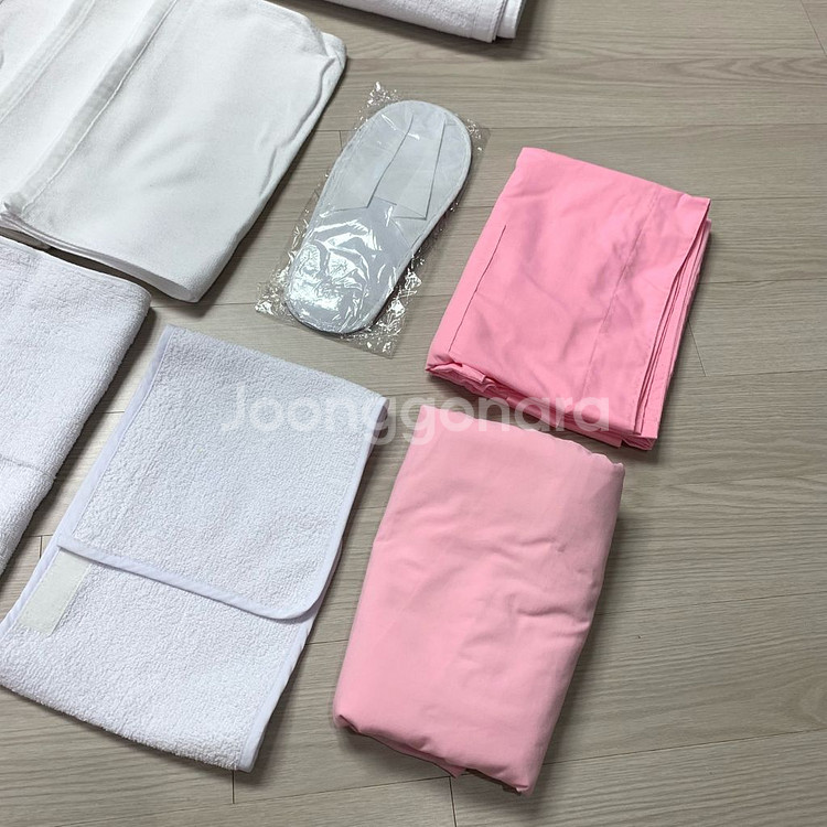 피부미용실기 타월 외 가운 일괄판매--2