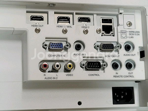 히타치CP-WU5500 5200안시 FHD빔프로젝터--1