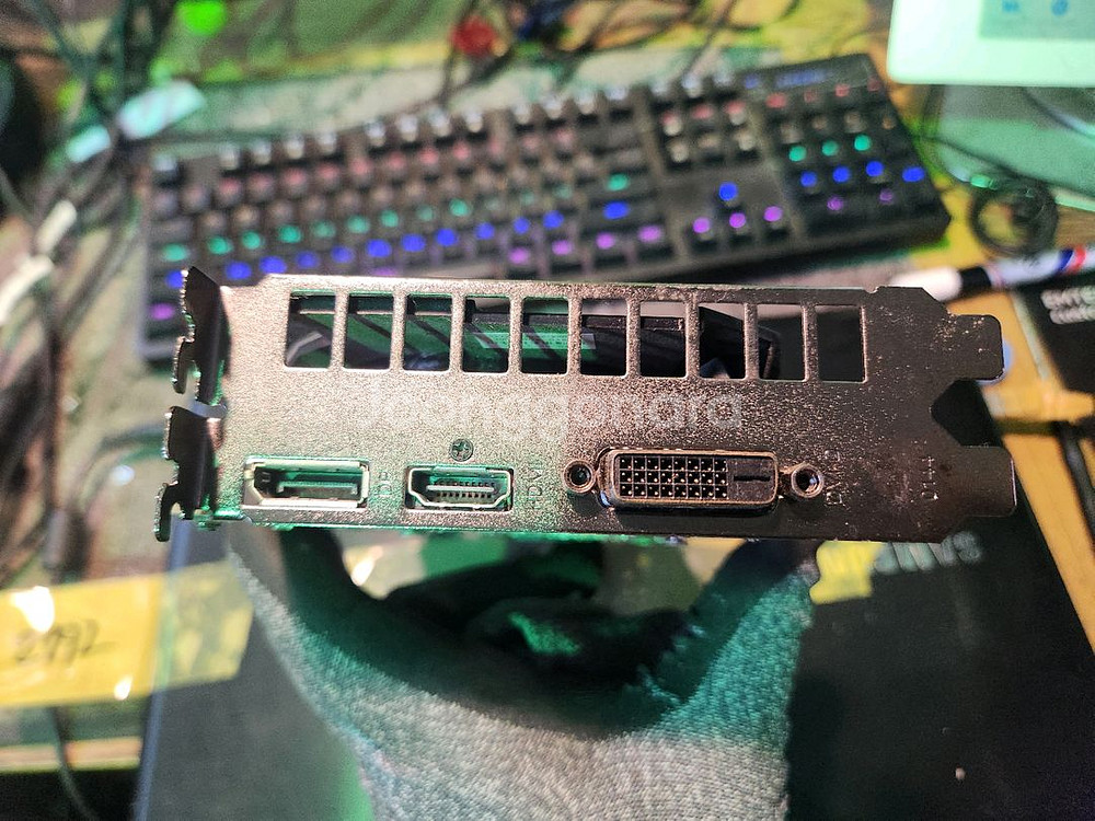그래픽<14>gtx1060 6g 이엠택--1