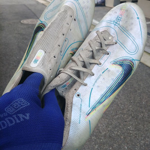 나이키 머큐리얼 베이퍼 13 ag 실버 280m