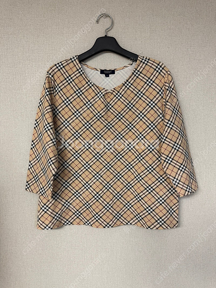 정품 Burberry 티셔츠 정가100만원대--1
