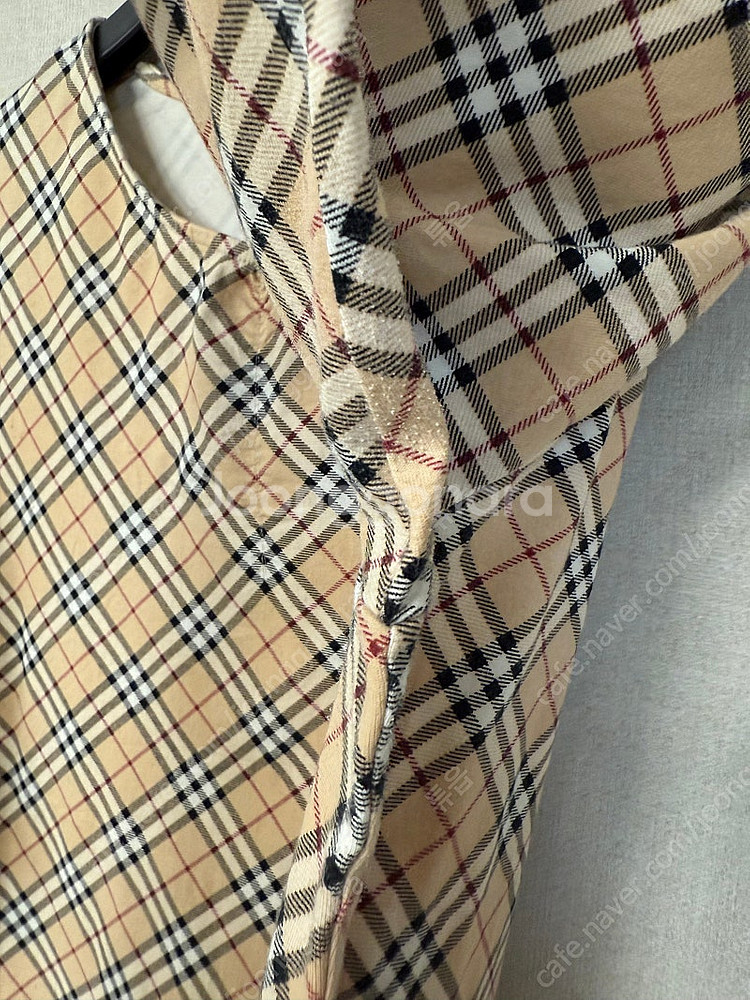 정품 Burberry 티셔츠 정가100만원대--5