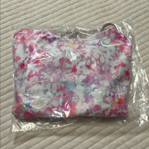 나이키 플로럴블리스 라즈베리 컷아웃 28