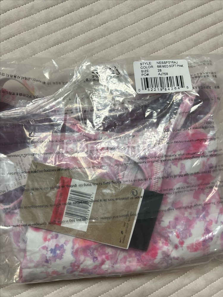 나이키 플로럴블리스 라즈베리 컷아웃 28--1