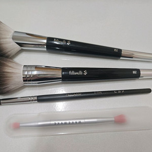 브러쉬 일괄 판매 (필리밀리, 피카소, 웨이크메이크)