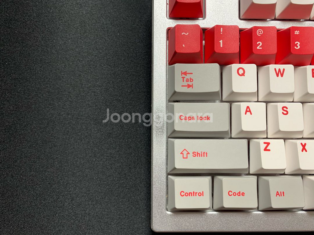 아콘 RE:AL FX 알루미늄 기계식 키보드 판매합니다--1