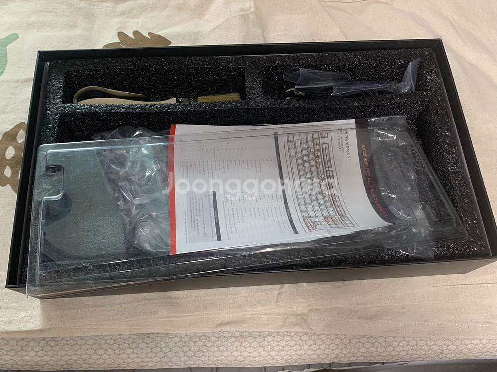 아콘 RE:AL FX 알루미늄 기계식 키보드 판매합니다--4