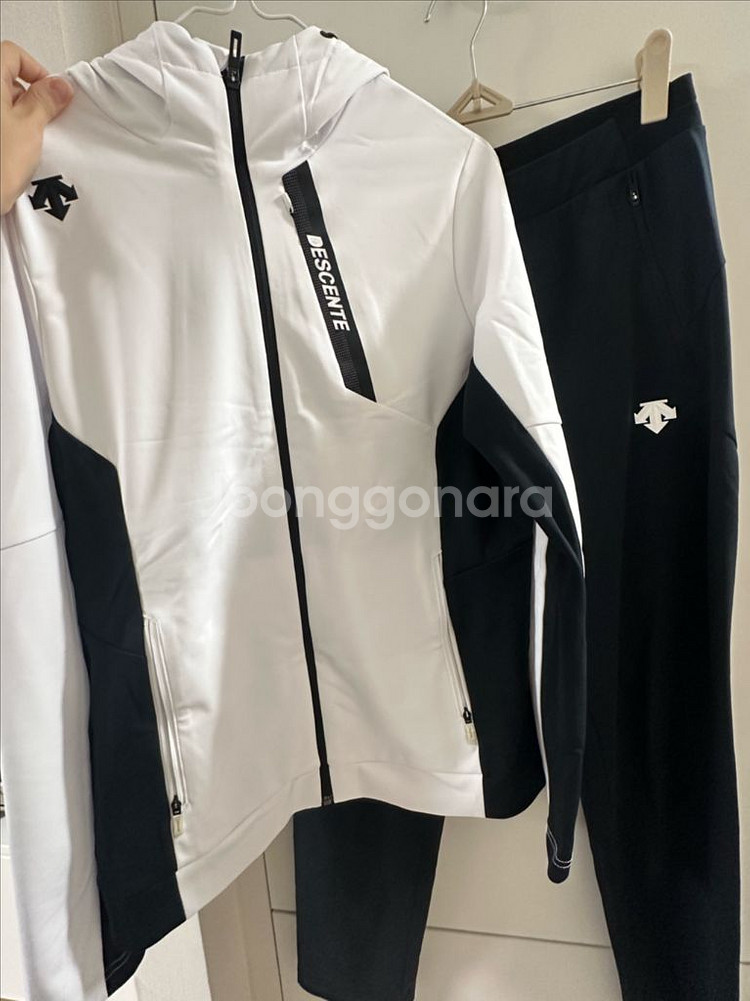 데상트 트레이닝 세트 95사이즈--0