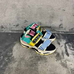 슈콤마보니 샌들 235