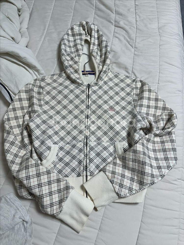 버버리 블루라벨 핑크로고 후드집업--1