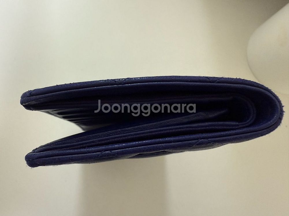 샤넬 양가죽 장지갑--6