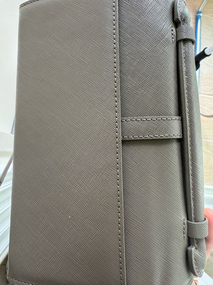 겸손지갑 아라크나인 에토프색상 이미지