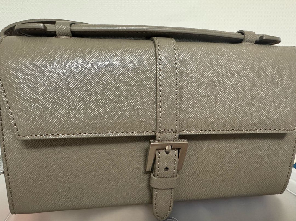 겸손지갑 아라크나인 에토프색상 이미지