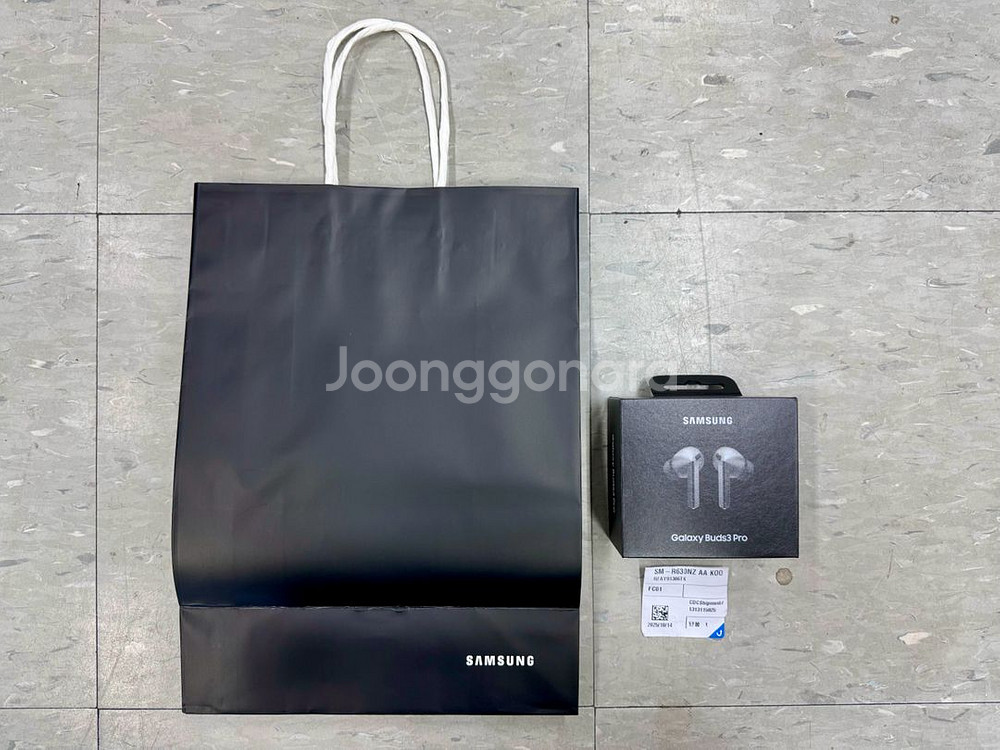 갤럭시버즈3프로 SM-R630 실버 미개봉 새상품 판매--0