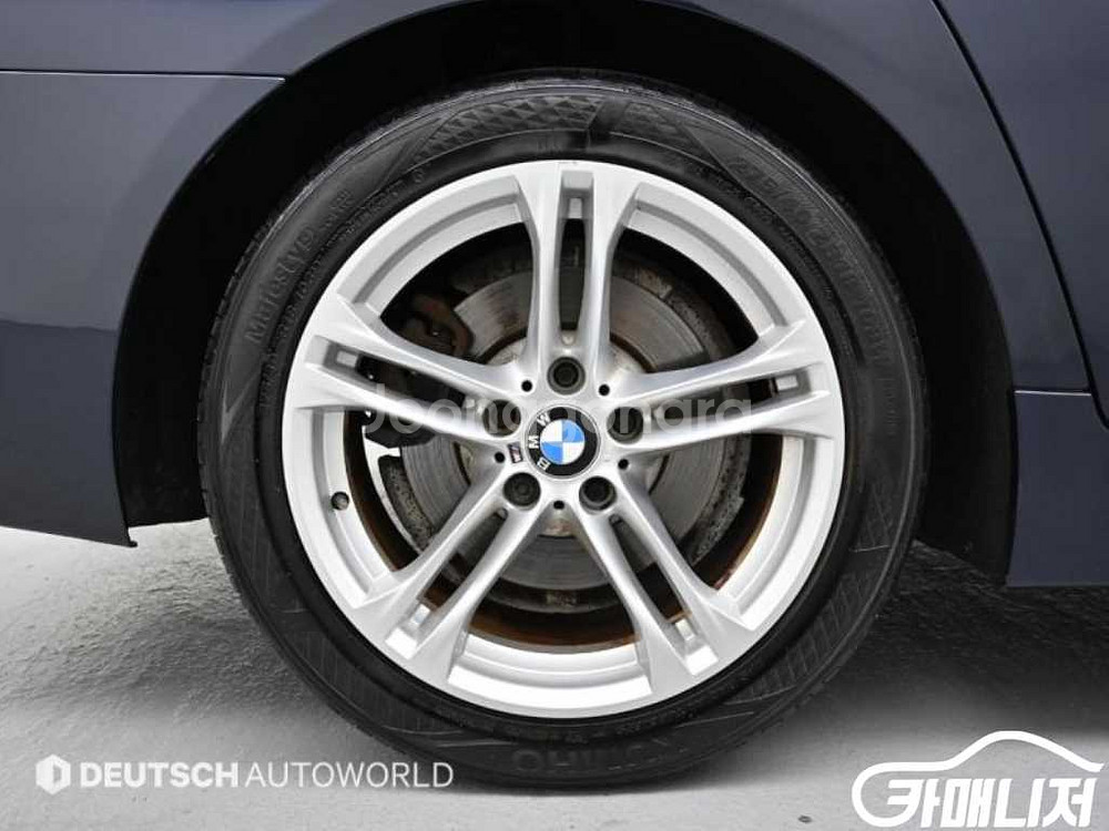 [BMW]5시리즈 (F10) 530d xDrive #앱--4