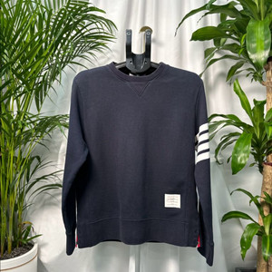 (4)톰브라운 사선완장 맨투맨