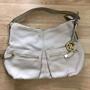 마이클코어스 소가죽 가방