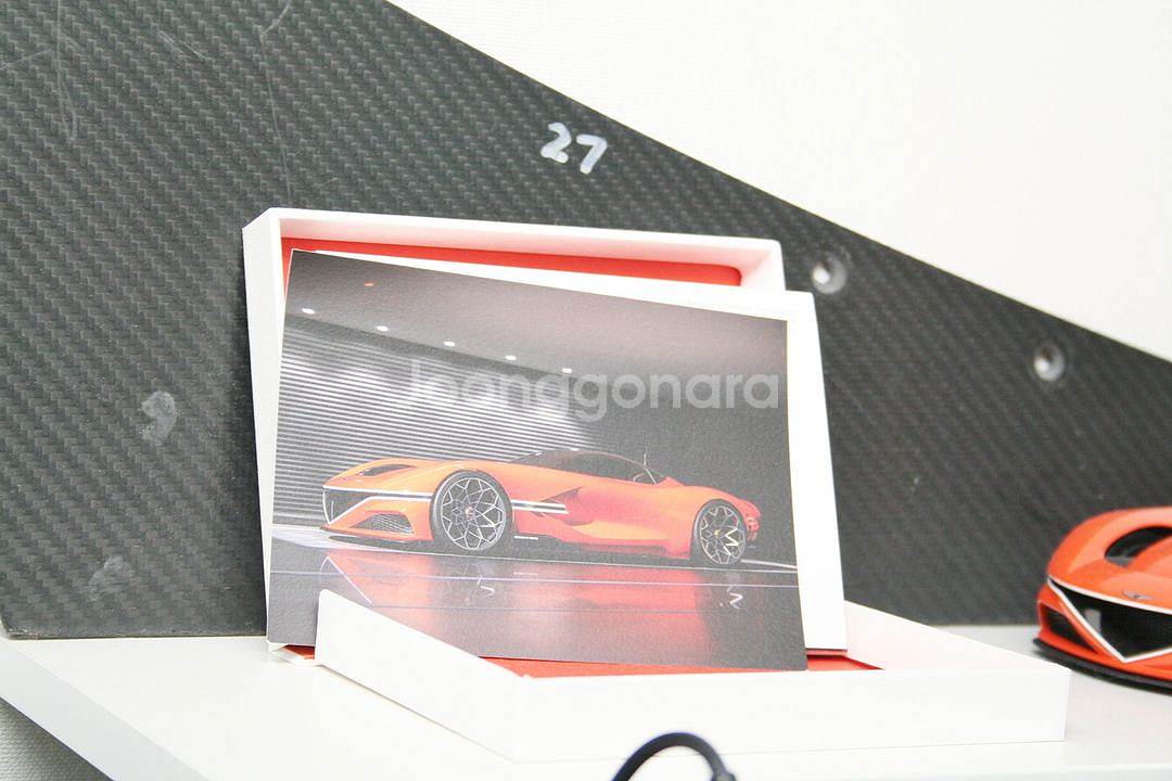 제네시스 X 그란 베를리네타 다이캐스트 자동차모형--6