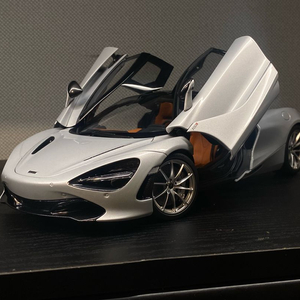 1/18 오토아트 맥라렌 720s 1:18