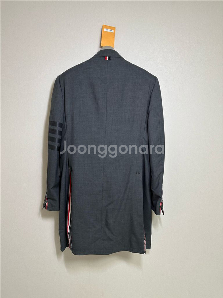 백화점판 톰브라운 사선 체스트필드 코트 2size--2