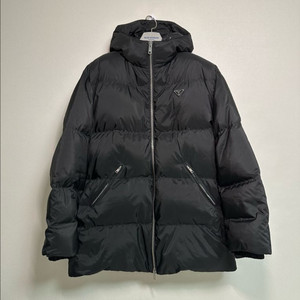 정품 새거급 프라다 사피아노 오버핏 구스다운 패딩 L