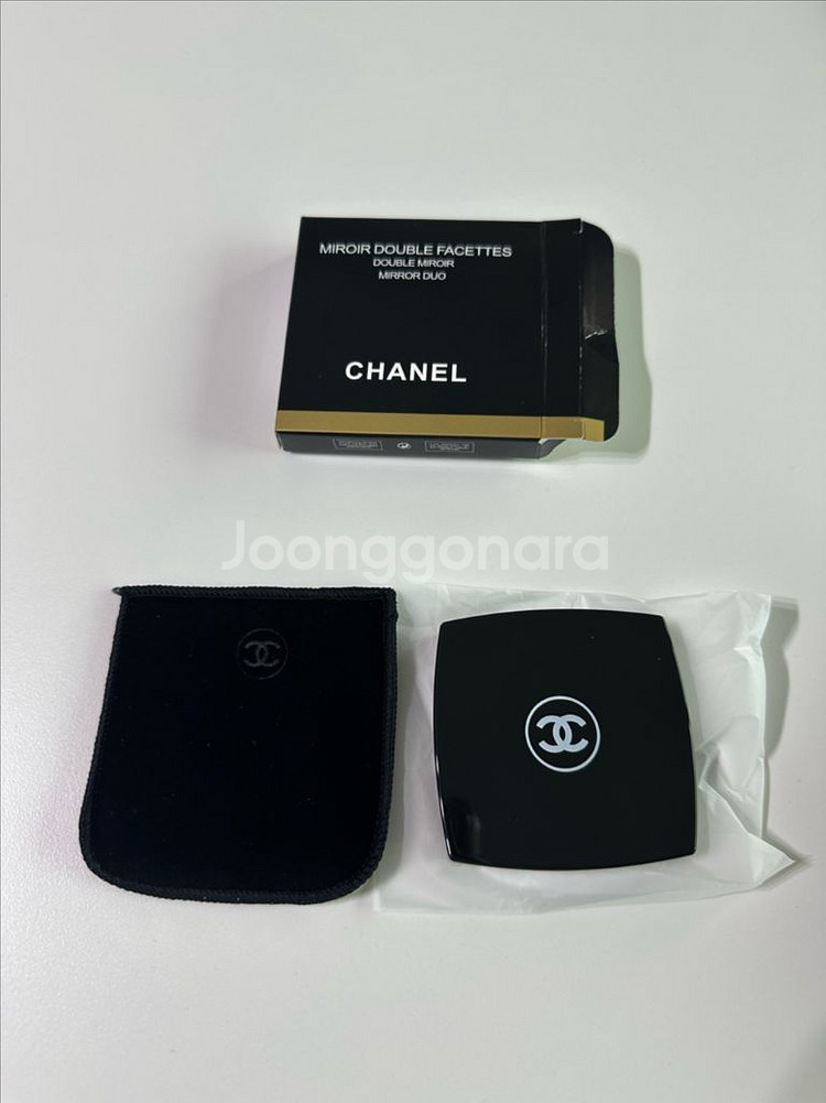 샤넬 손거울 팔아요--1