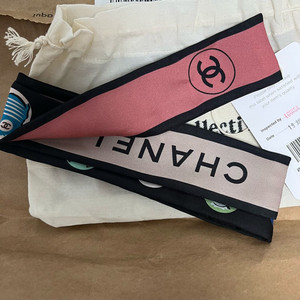 샤넬 풍뎅이 트윌리 미착용 새상품