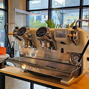 훼마 E71E 커피머신 (민트급)