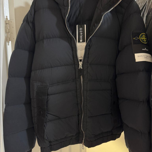 스톤아일랜드 25fw 심리스 다운 패딩 블랙