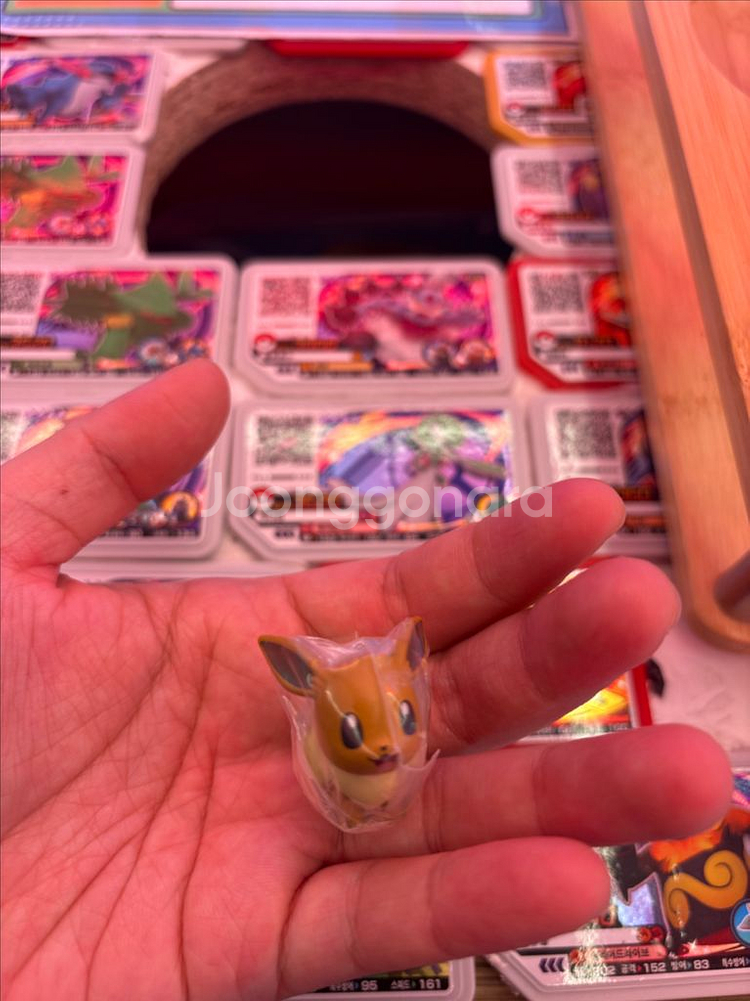 포켓몬 이브이 쥬피썬더 피규어--0