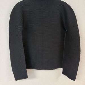 플리츠플리즈미 스트레치 긴팔