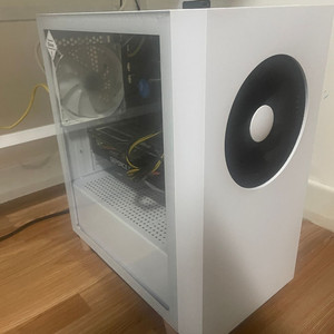 게이밍 컴퓨터 본체 RTX2060 팝니다!