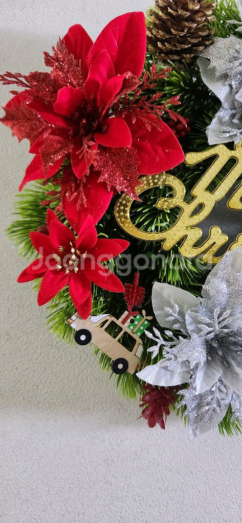 새상품)대형 솔방울 원목 자동차 포인세티아 조화 리스--2